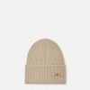 Best Medusa '95 Knit Beanie Soft Accessories