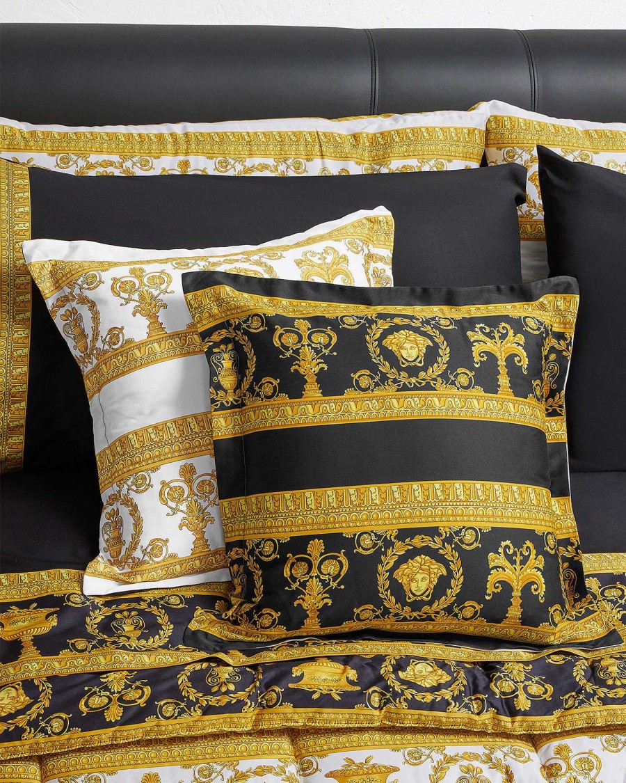 Hot I Baroque Double-Face Cushion 17.7" Cushions