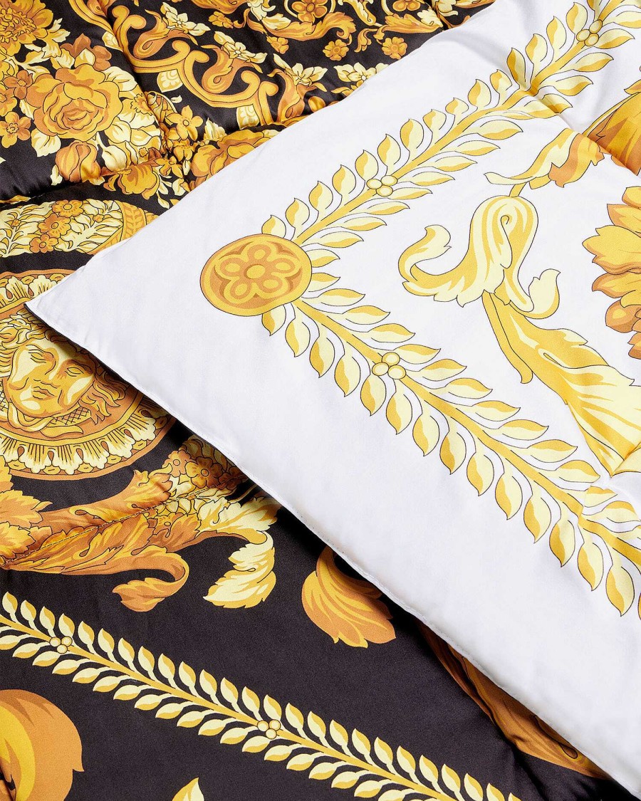 Hot Barocco Foulard Double-Face Comforter Comforters & Blankets