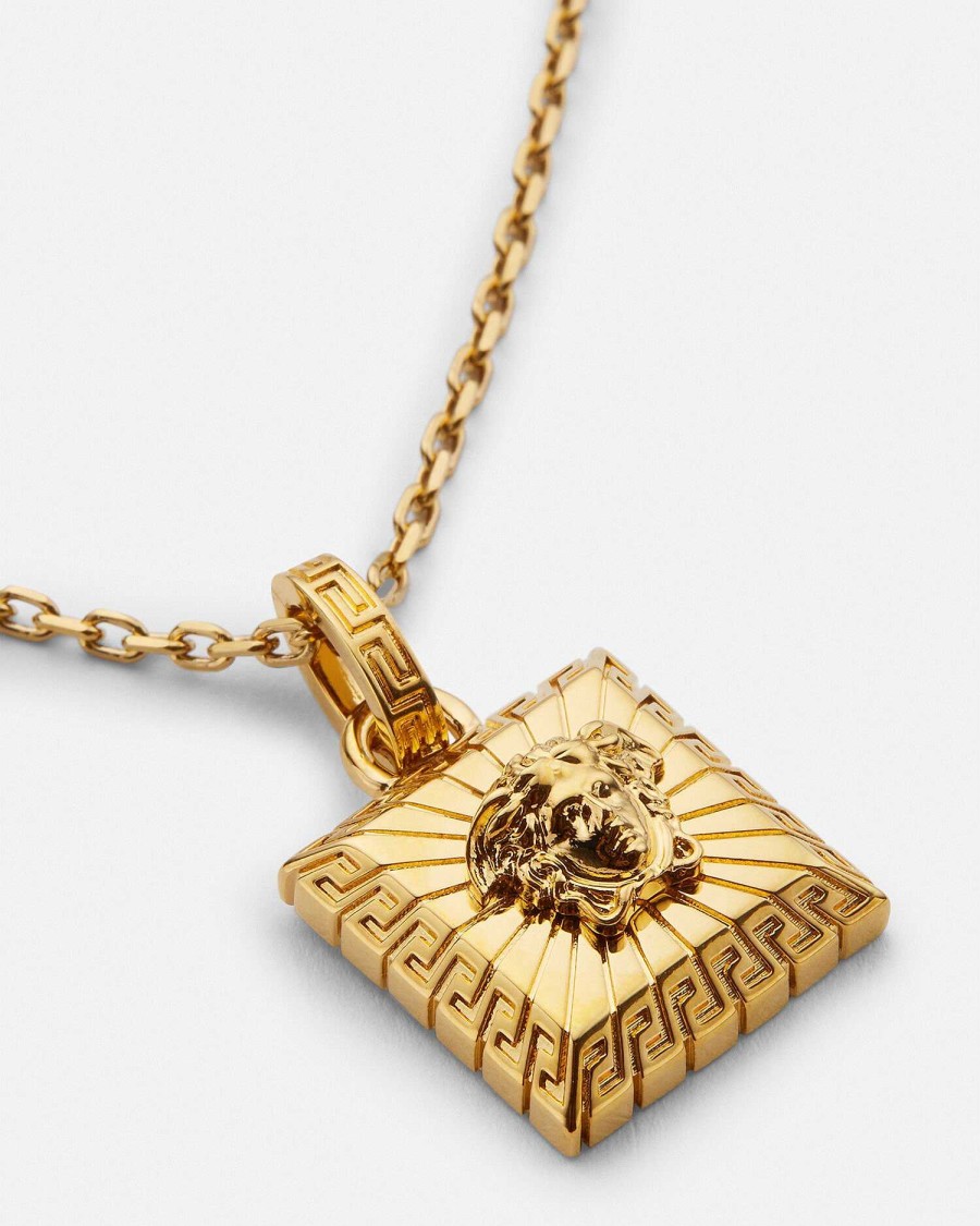 Wholesale Medusa Square Necklace Necklaces